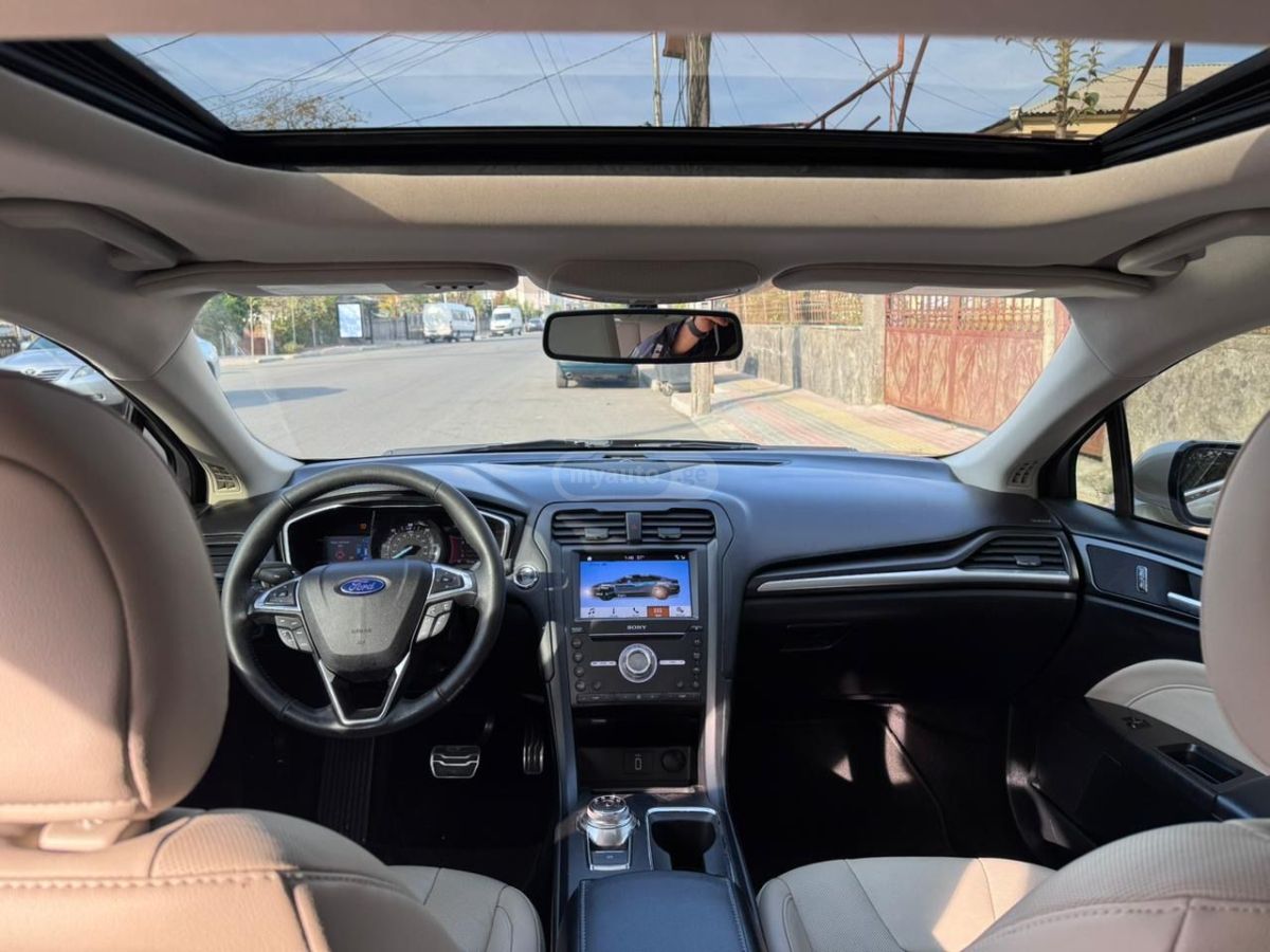 Ford Fusion 2017 — photo 2