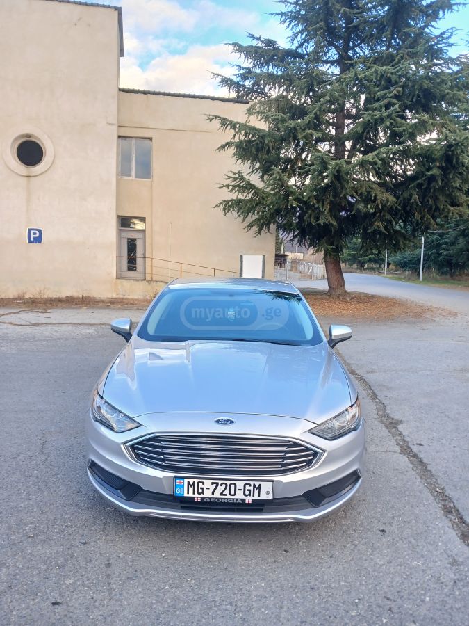 Ford Fusion 2017 — photo 2