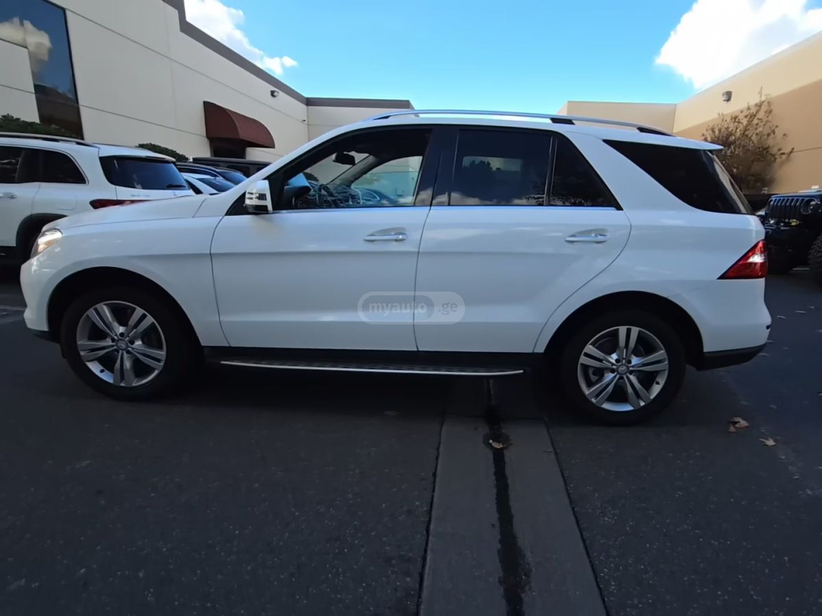 Mercedes-Benz ML 350 2015 — photo 2