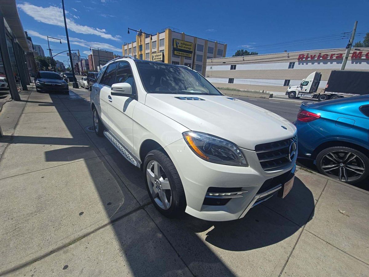 Mercedes-Benz ML 350 2015 — photo 2