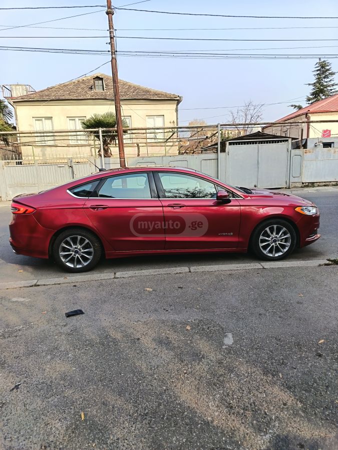 Ford Fusion 2017 — photo 2