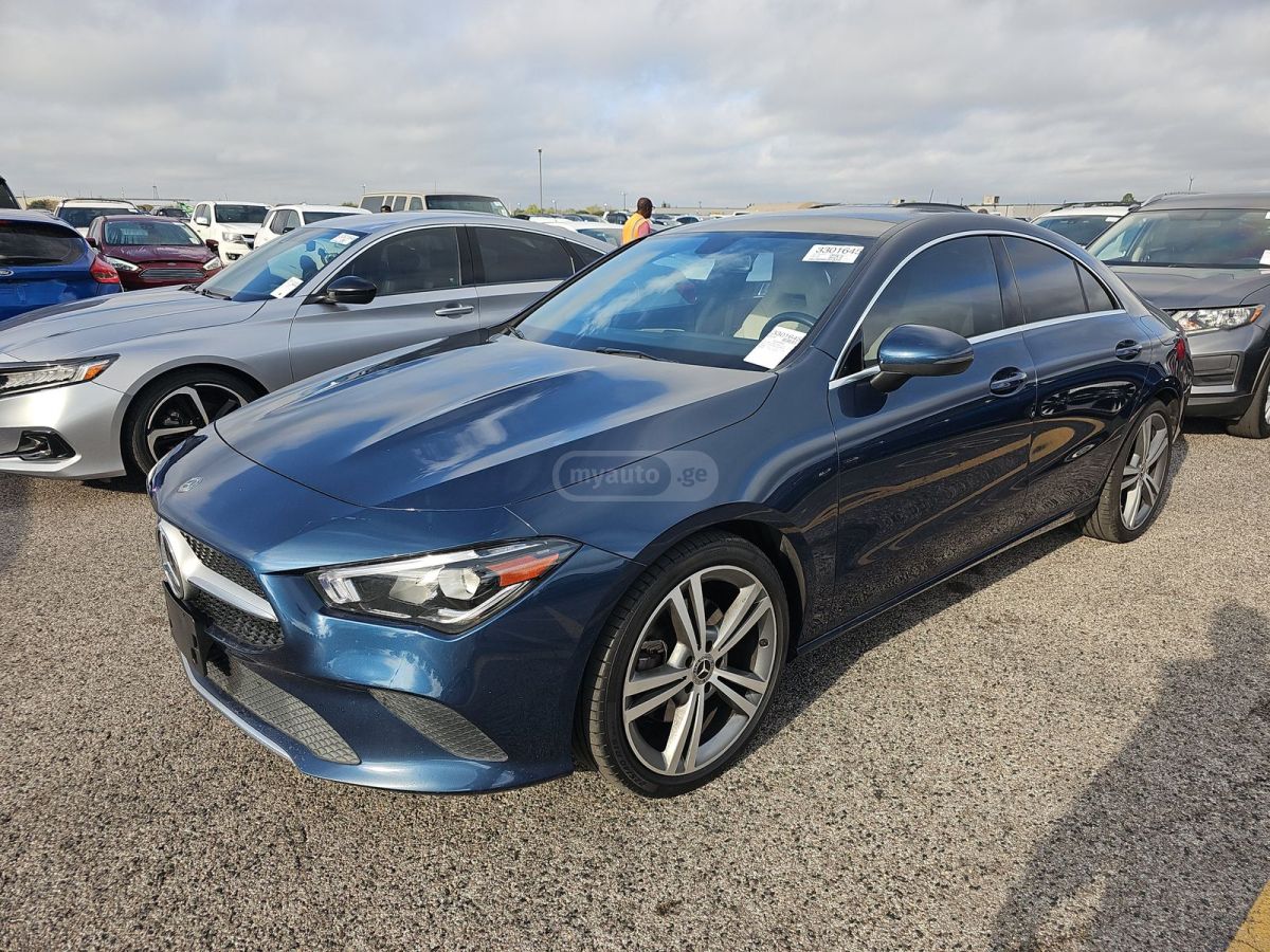 Mercedes-Benz CLA 250