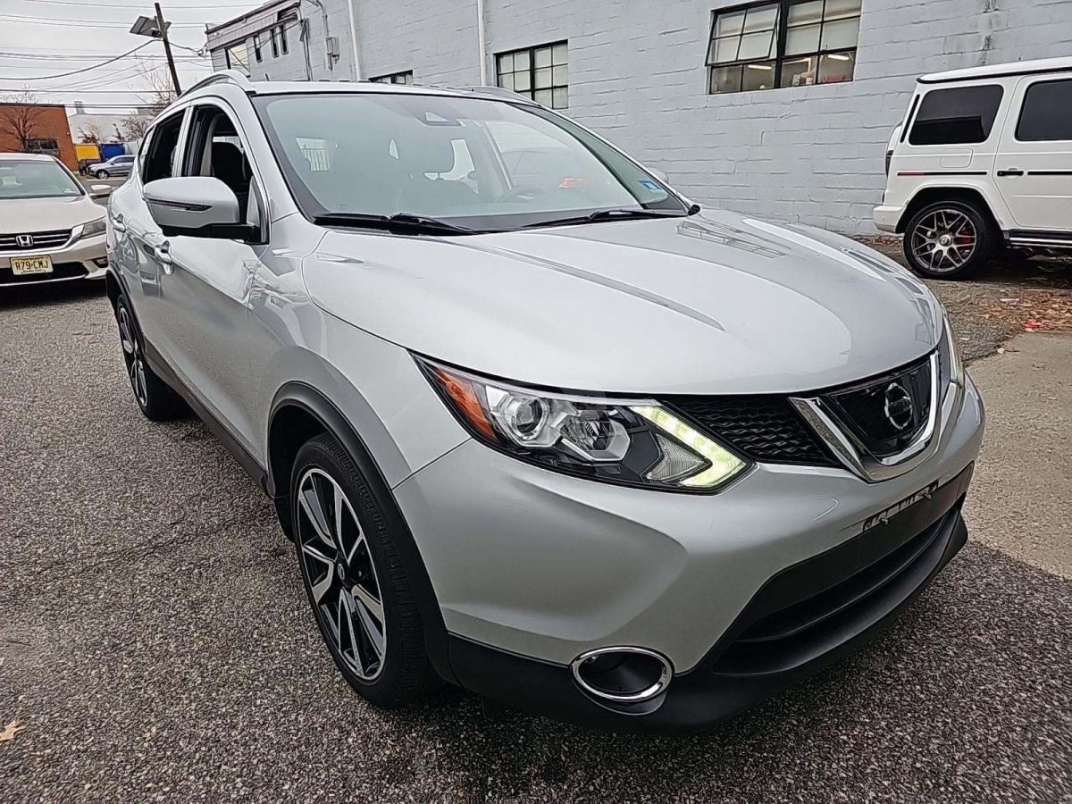 Nissan Rogue Sport 2017 — photo 2