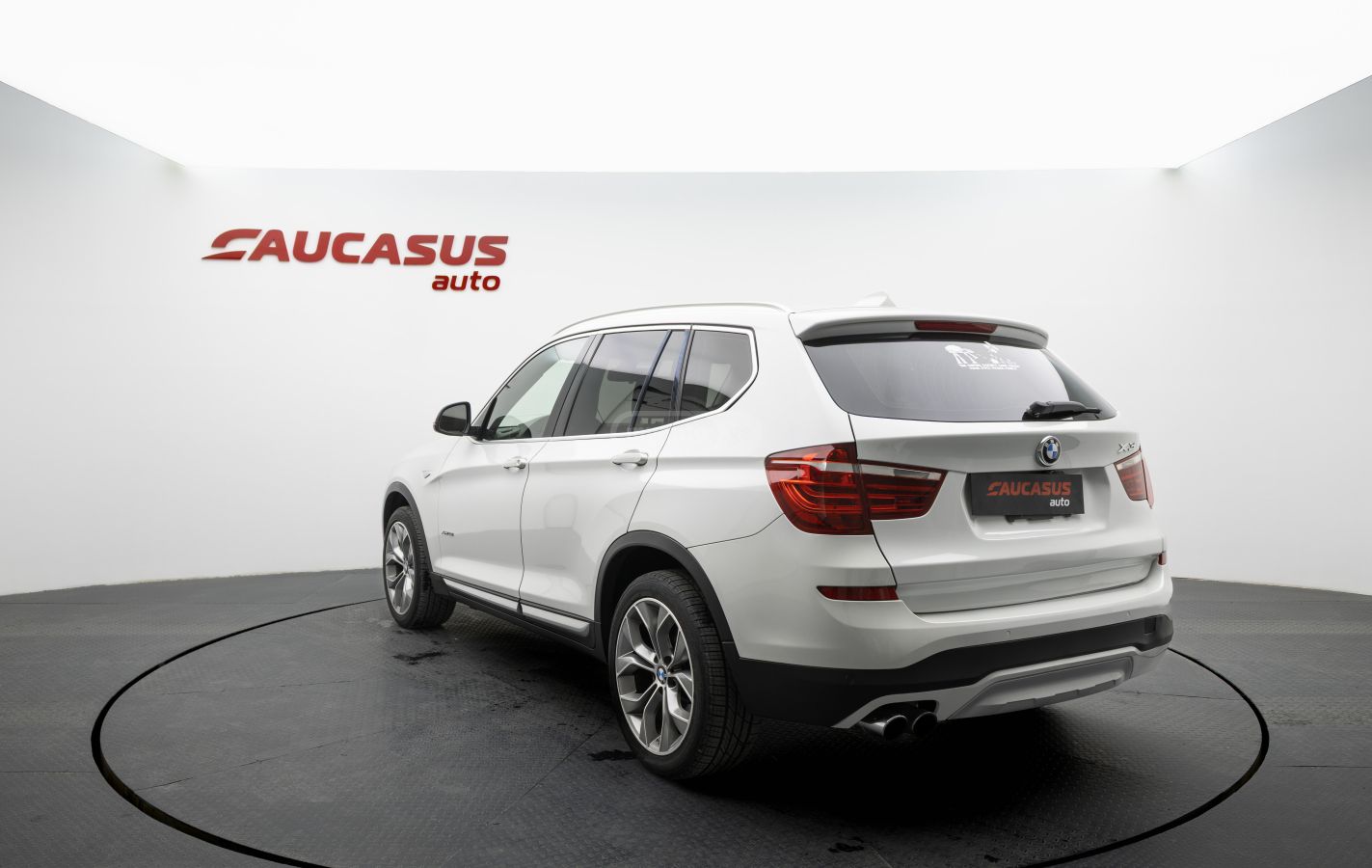 BMW X3 2017 — photo 2