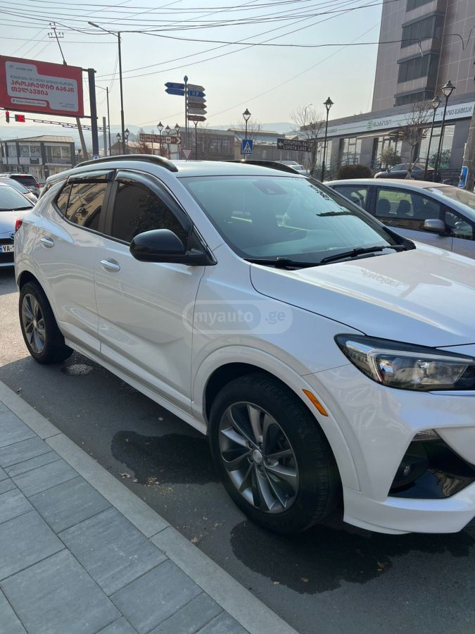 Buick Encore 2020 — photo 2
