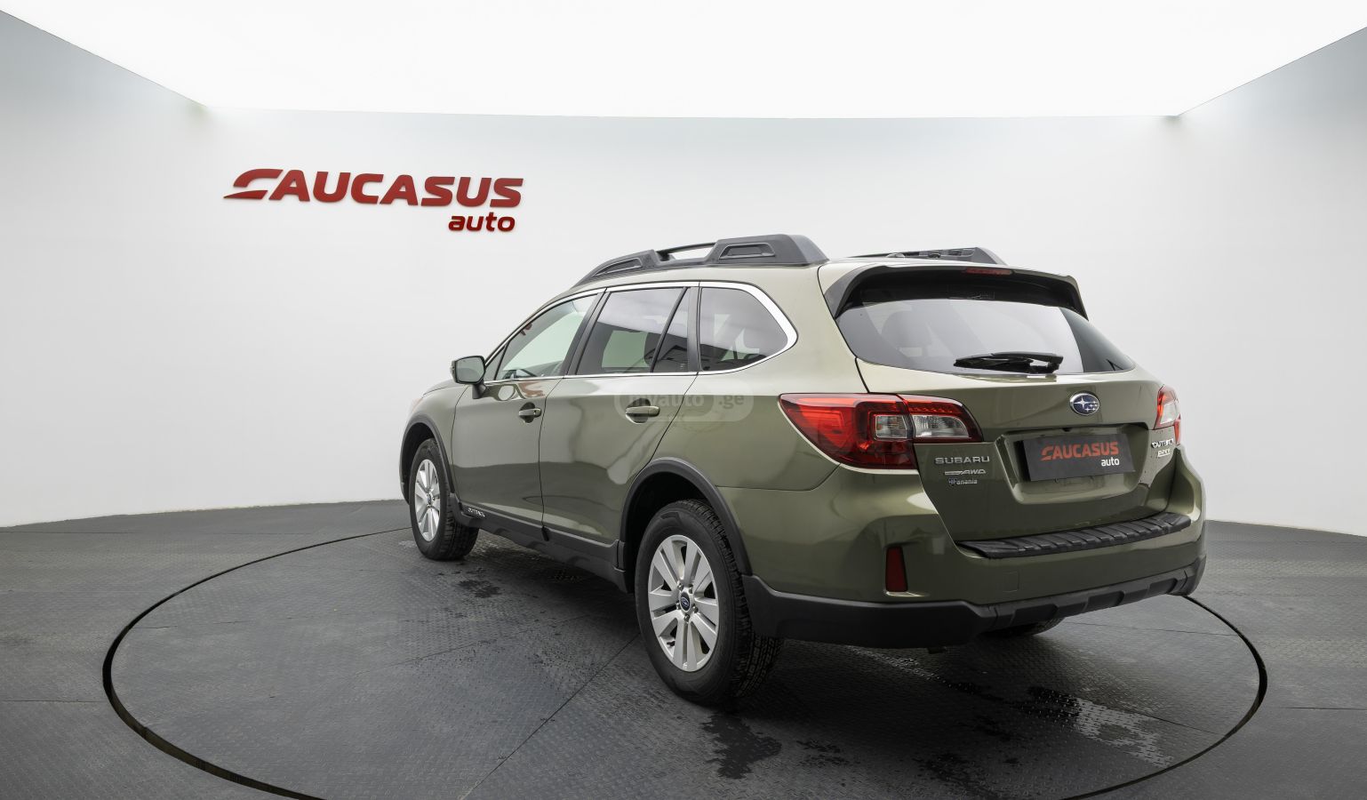 Subaru Outback 2015 — photo 2