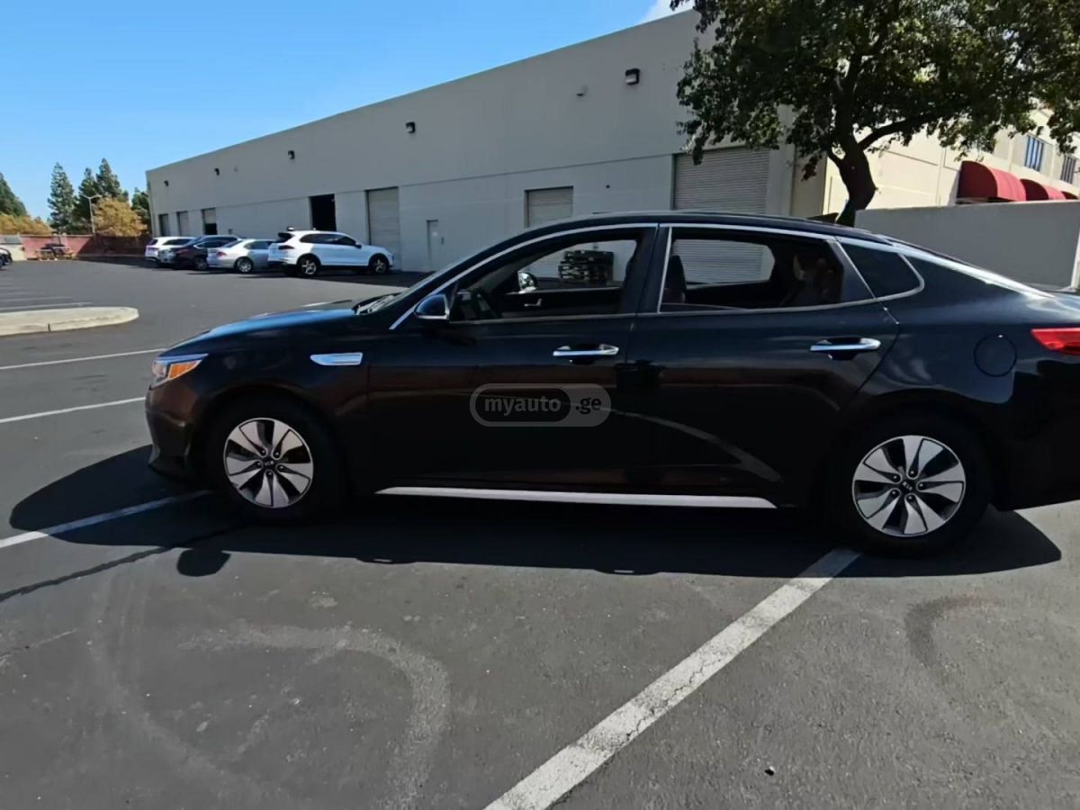 Kia Optima 2017 — photo 2
