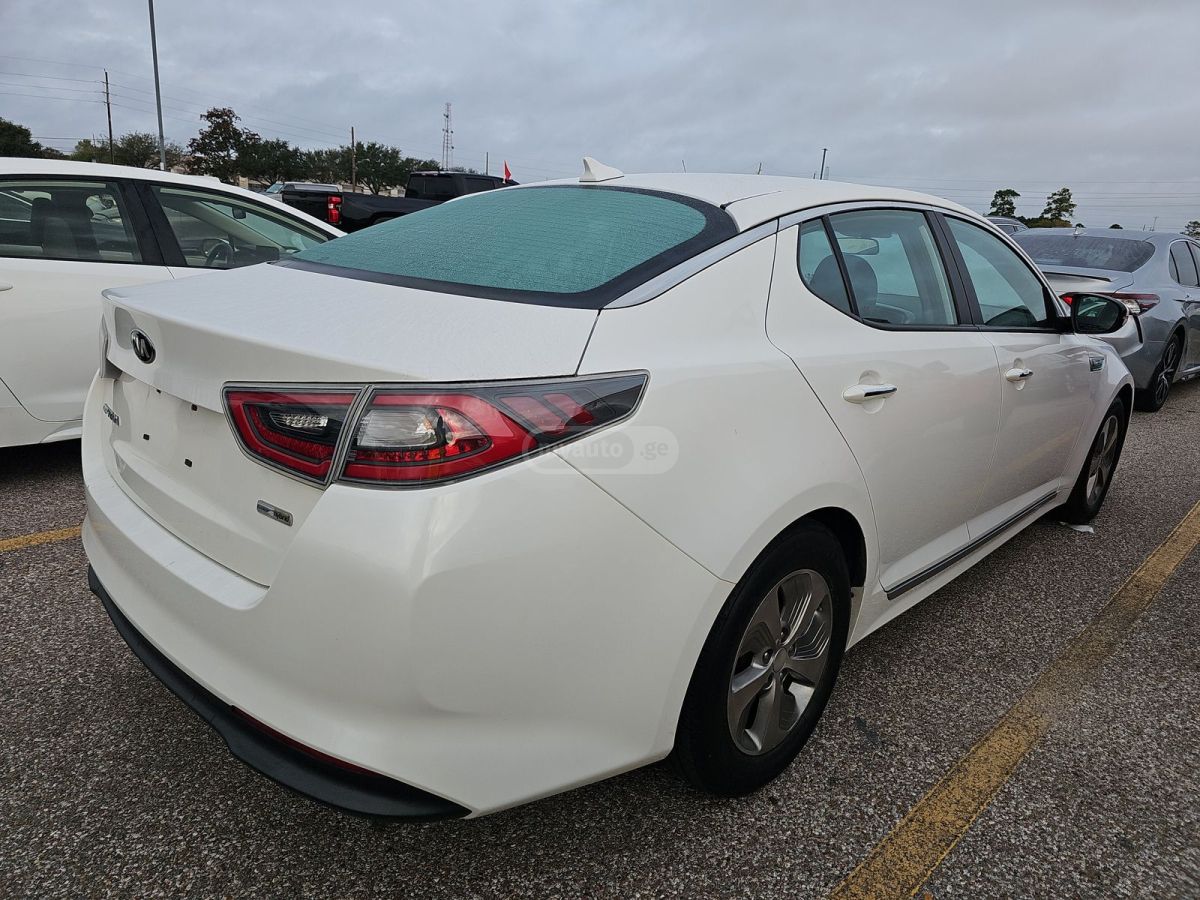 Kia Optima 2016 — photo 2
