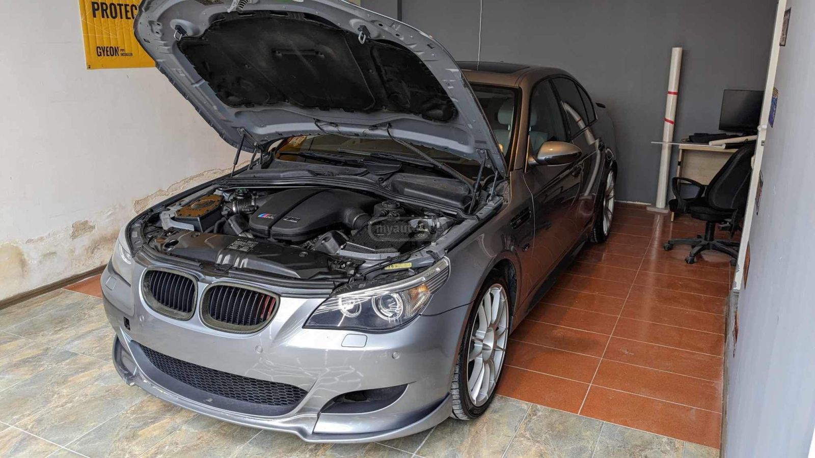 BMW M5 2007 — photo 2