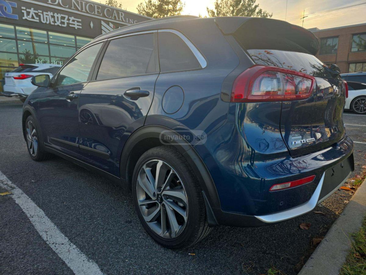 Kia Niro 2018 — photo 2