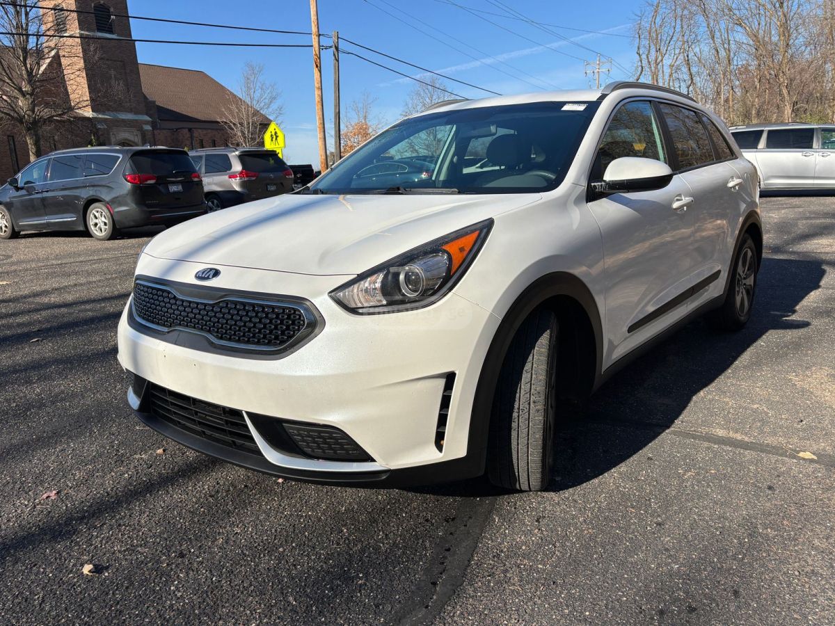 Kia Niro 2016 — photo 2