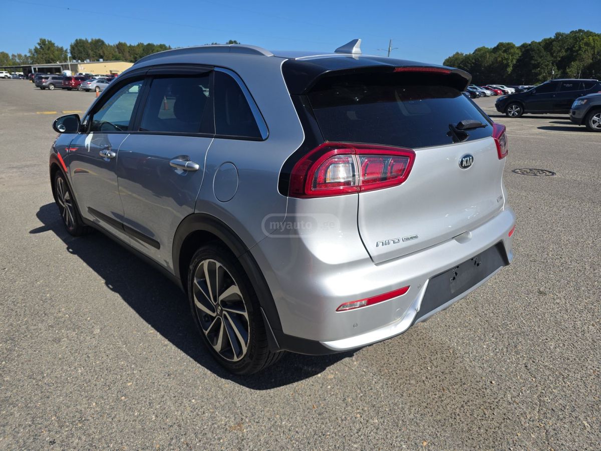 Kia Niro 2019 — photo 2
