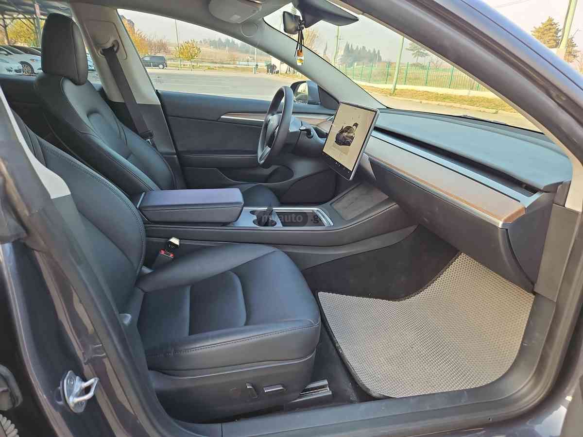 Tesla Model 3 2023 — photo 2