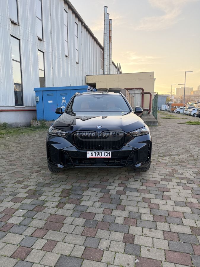 BMW X5 2019 — photo 2
