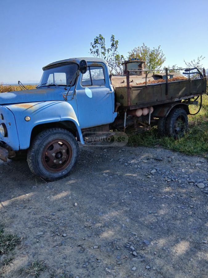 GAZ 53