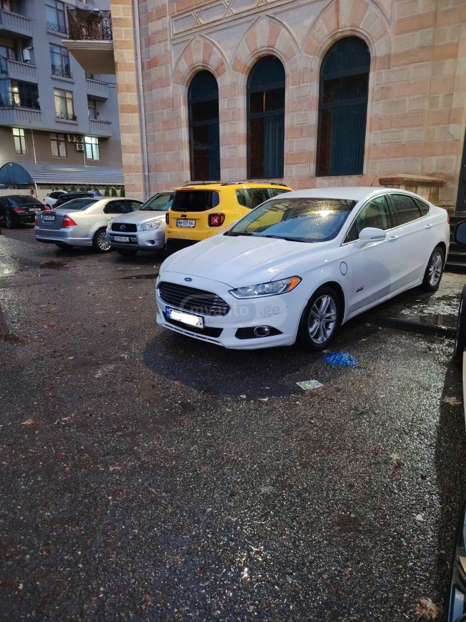 Ford Fusion 2015 — photo 2