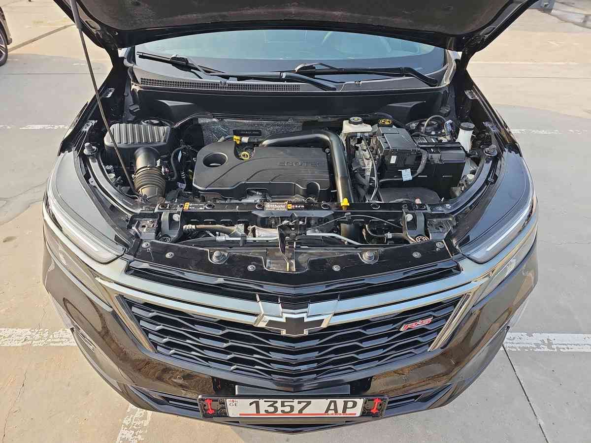 Chevrolet Equinox 2023 — photo 2