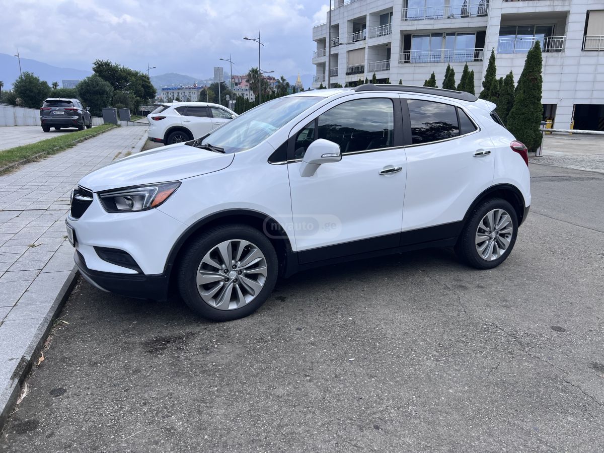 Buick Encore 2017 — photo 2