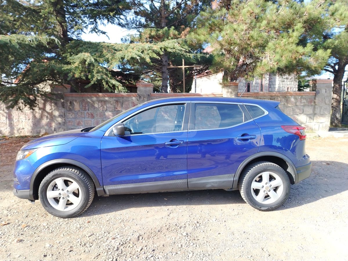 Nissan Rogue Sport 2020 — photo 2