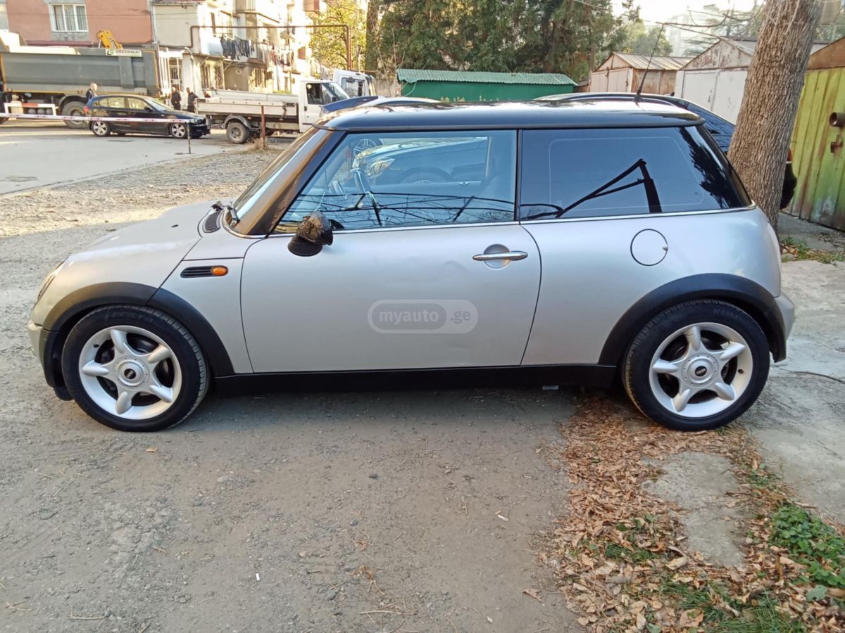 Mini Cooper 2004 — photo 2