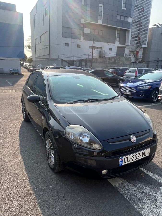 Honda Fit 2011 — photo 2