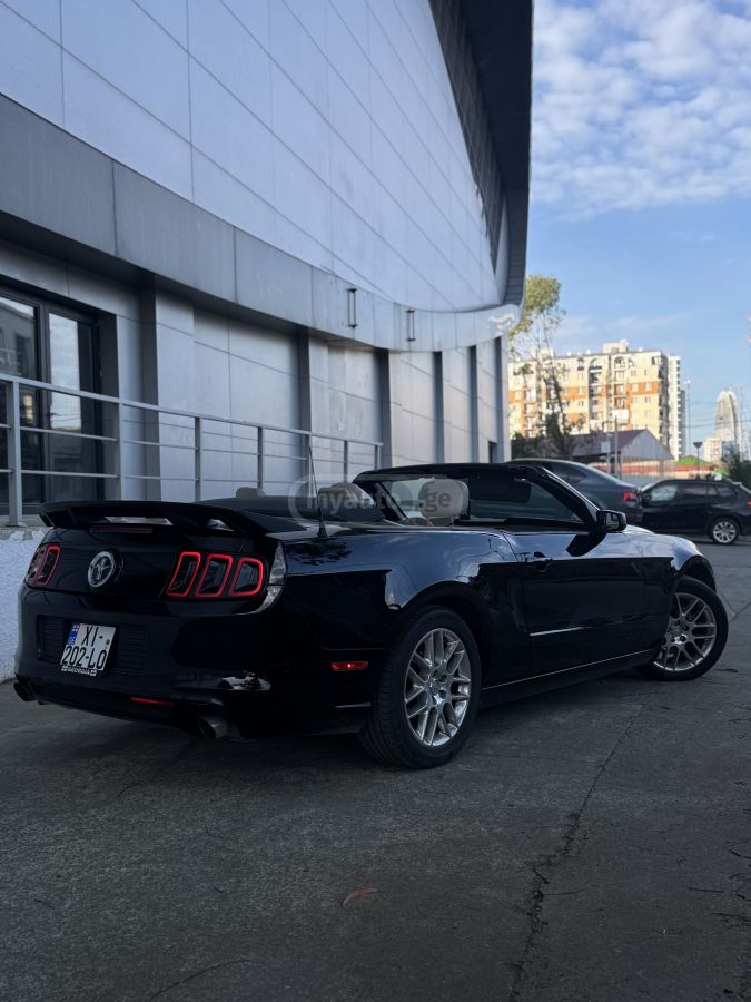 Ford Mustang 2014 — photo 2