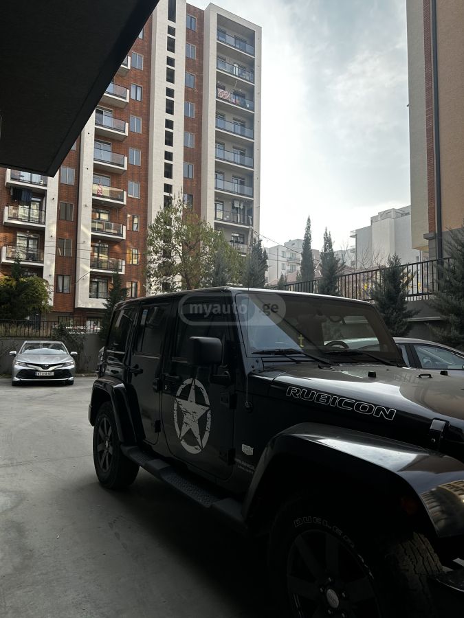 Jeep Wrangler 2011 — photo 2