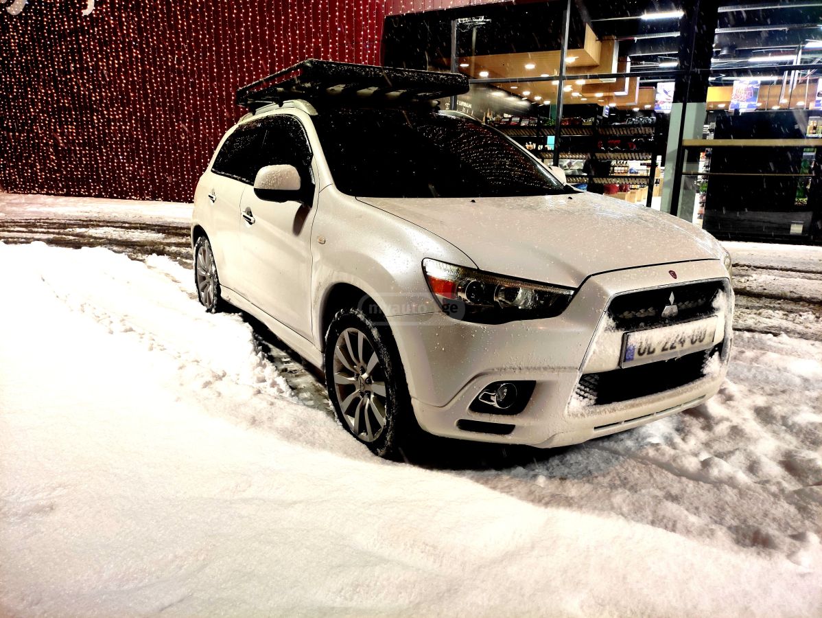 Mitsubishi Outlander Sport 2011 — photo 2
