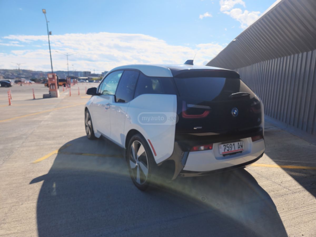 BMW i3 2017 — photo 2