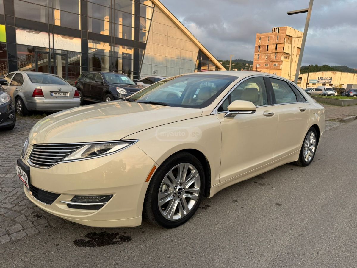 Lincoln MKZ 2015 — photo 2