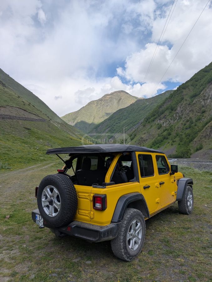 Jeep Wrangler 2021 — photo 2