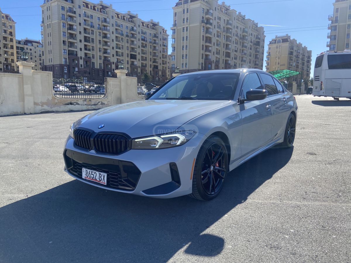 BMW 330 2022 — photo 2