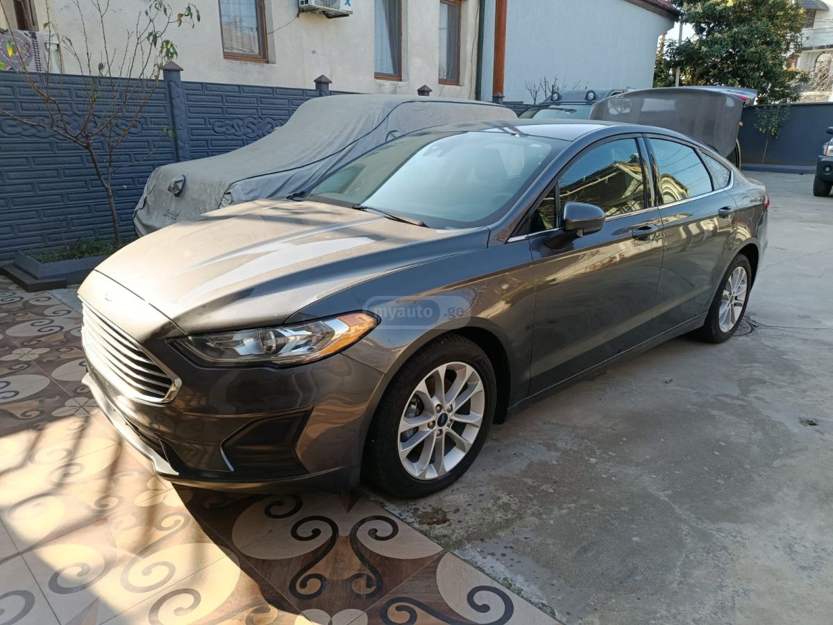 Ford Fusion 2019 — photo 2
