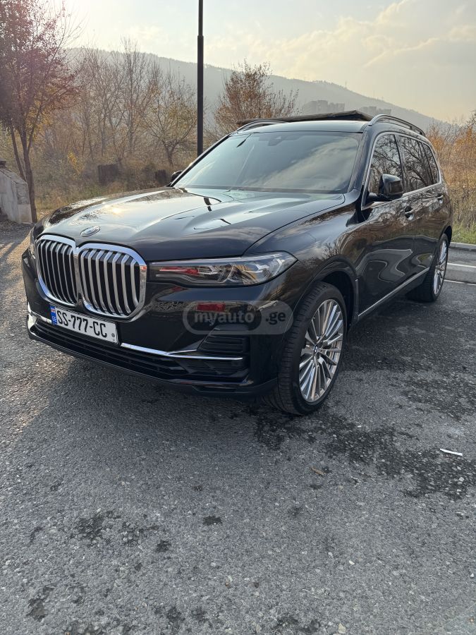 BMW X7 2022 — photo 2