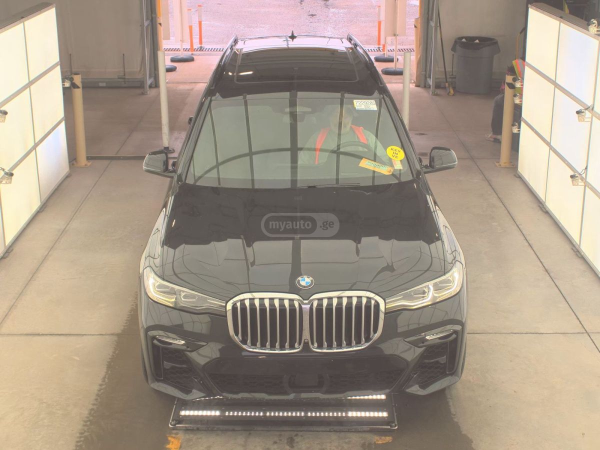 BMW X7 2019 — photo 2