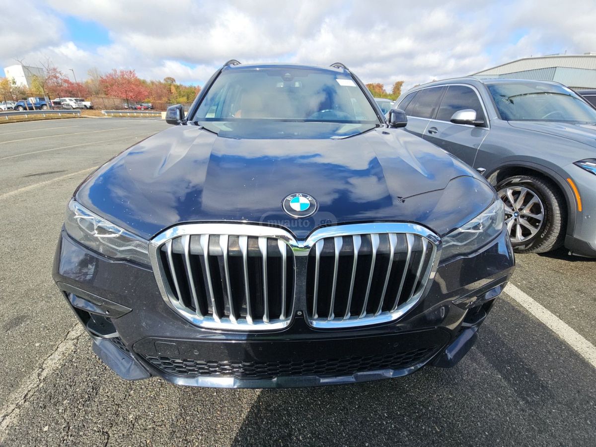BMW X7 2019 — photo 2