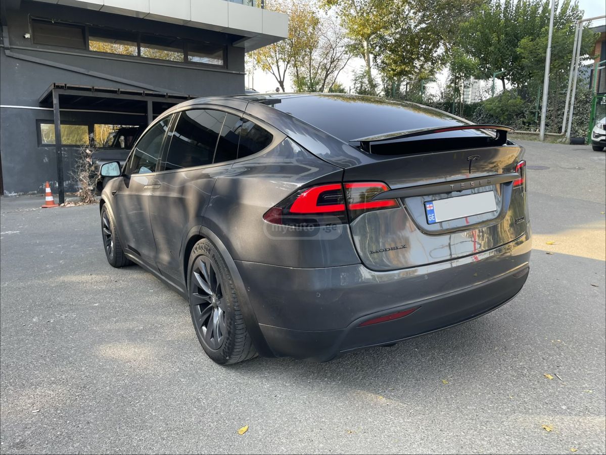 Tesla Model X 2019 — photo 2