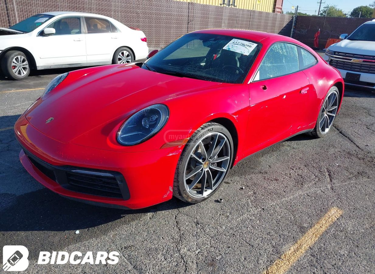 Porsche 911 2020 — photo 2