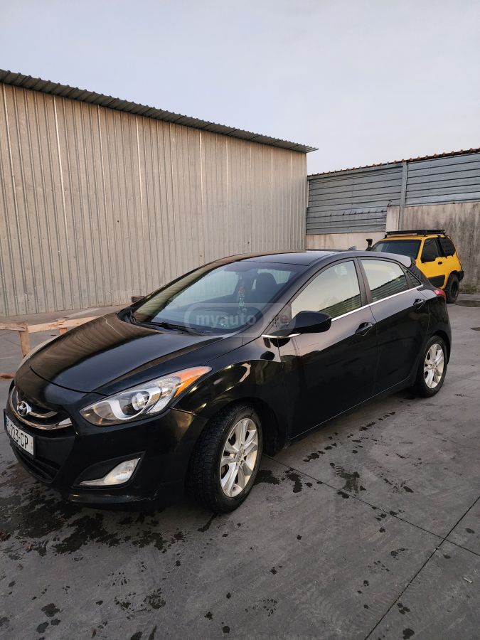 Hyundai Elantra GT 2013 — photo 2