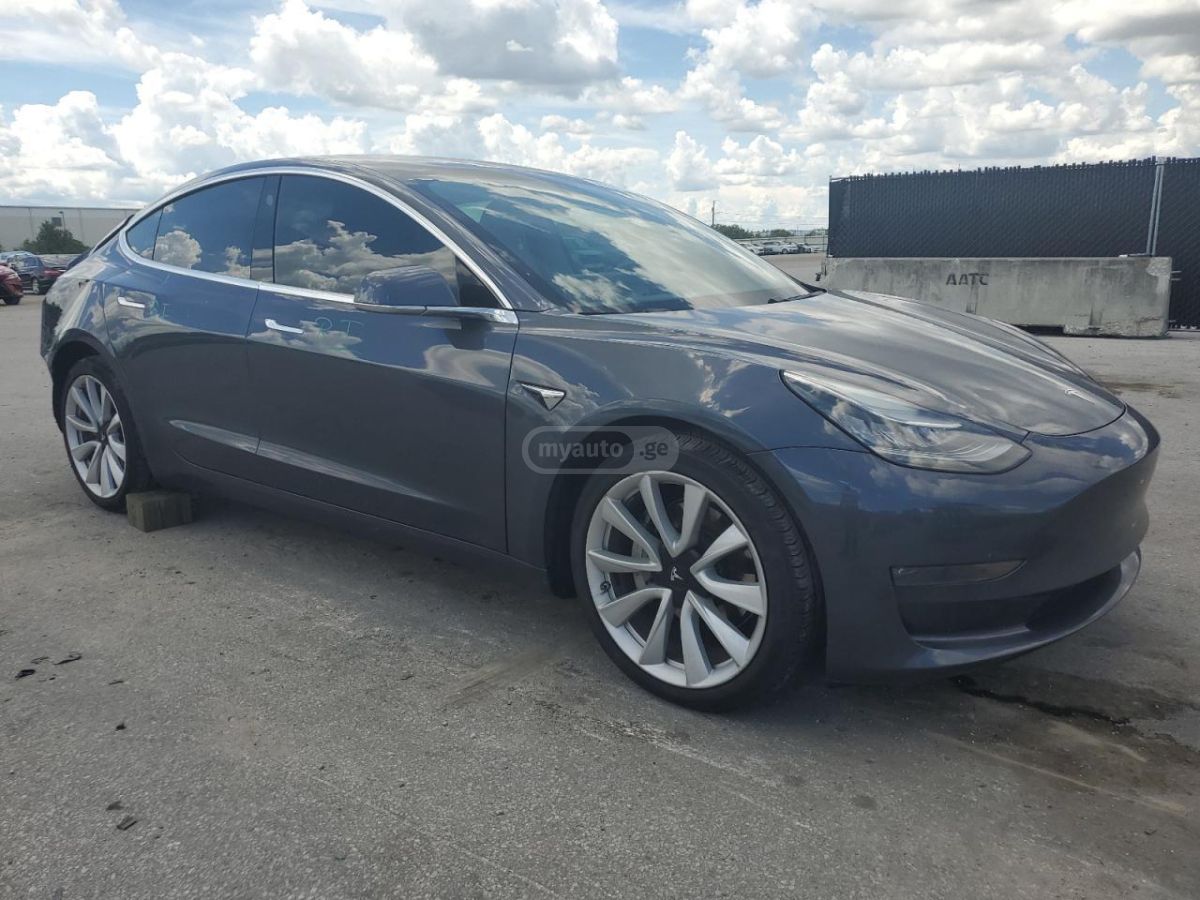 Tesla Model 3 2020 — photo 2