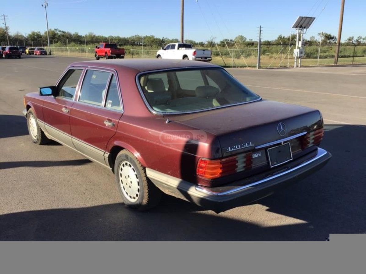 Mercedes-Benz S 420 1985 — photo 2