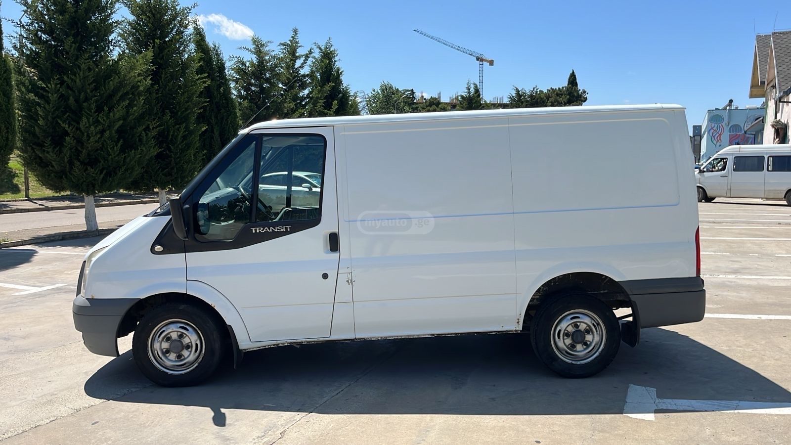 Ford Transit 2010 — photo 2