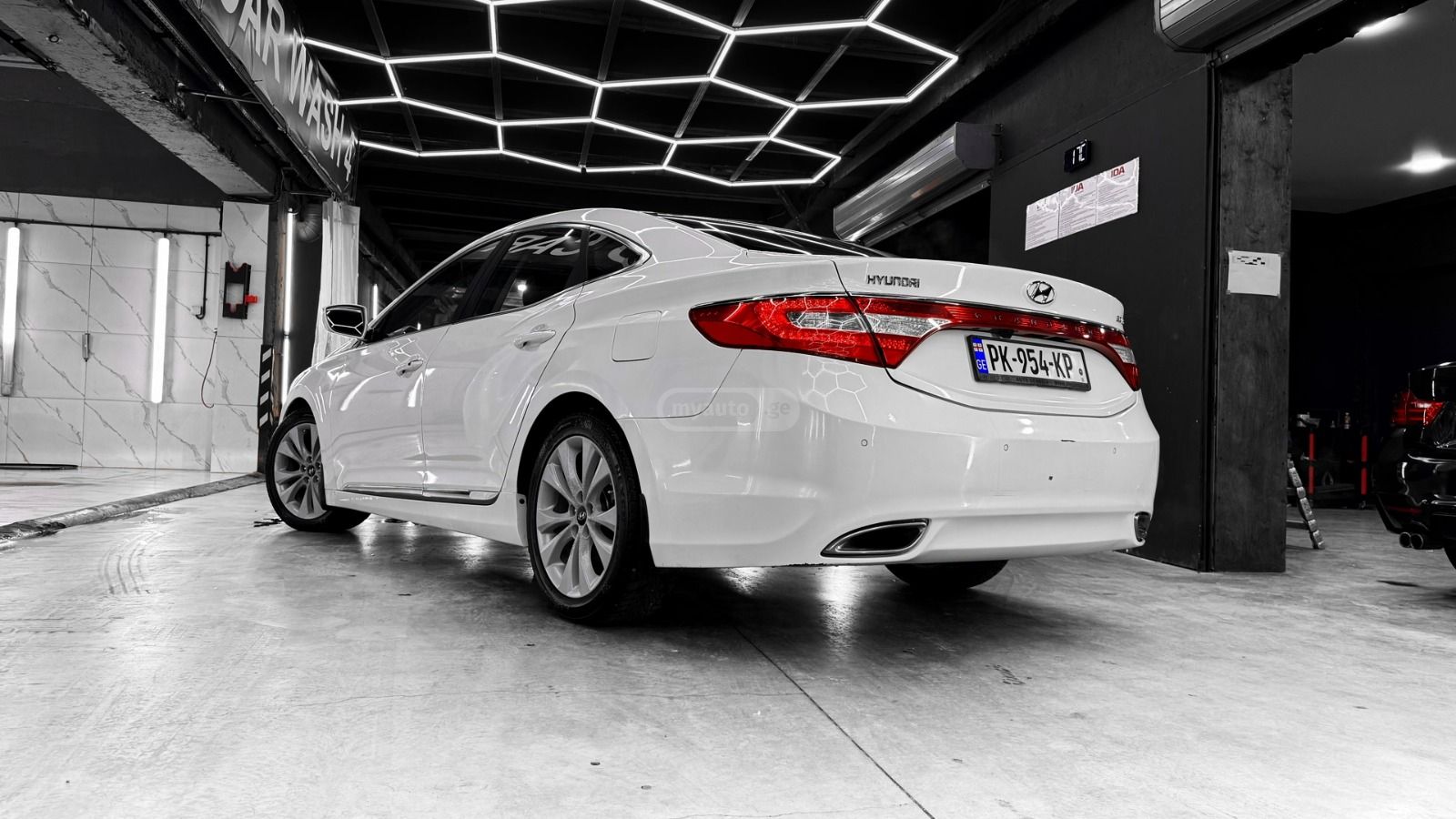 Hyundai Grandeur 2012 — photo 2