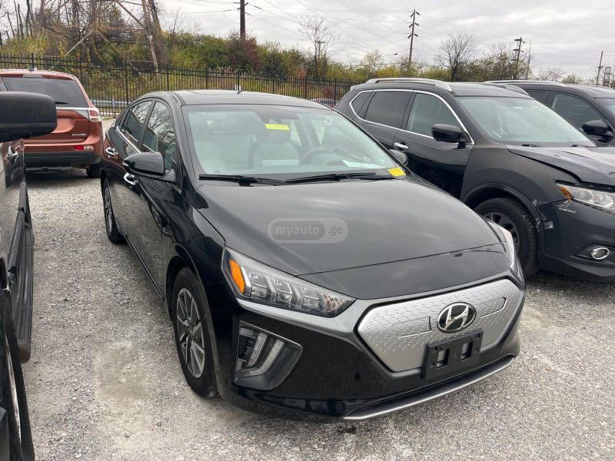 Hyundai Ioniq 2021 — photo 2