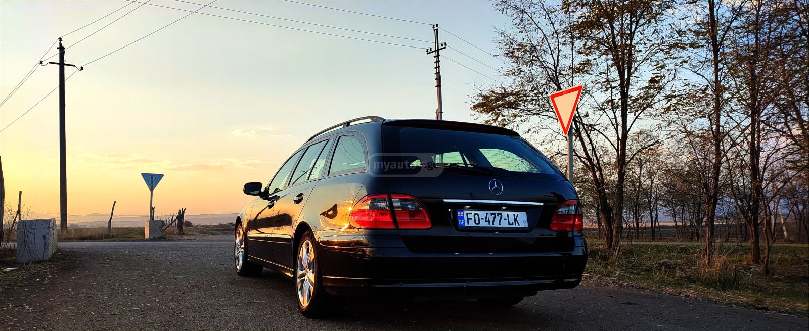 Mercedes-Benz E 220 2006 — photo 2