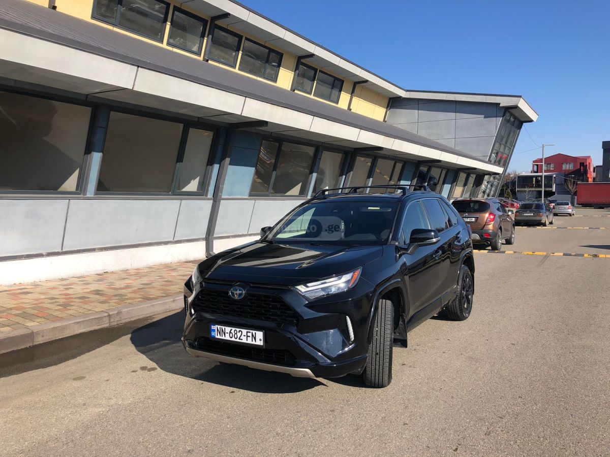 Toyota RAV 4 2022 — photo 2
