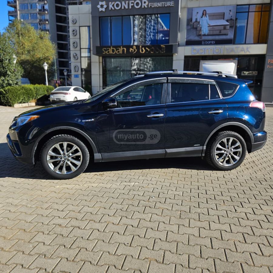 Toyota RAV4 2017 — photo 2