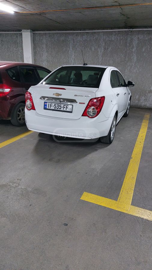 Chevrolet Sonic 2016 — photo 2