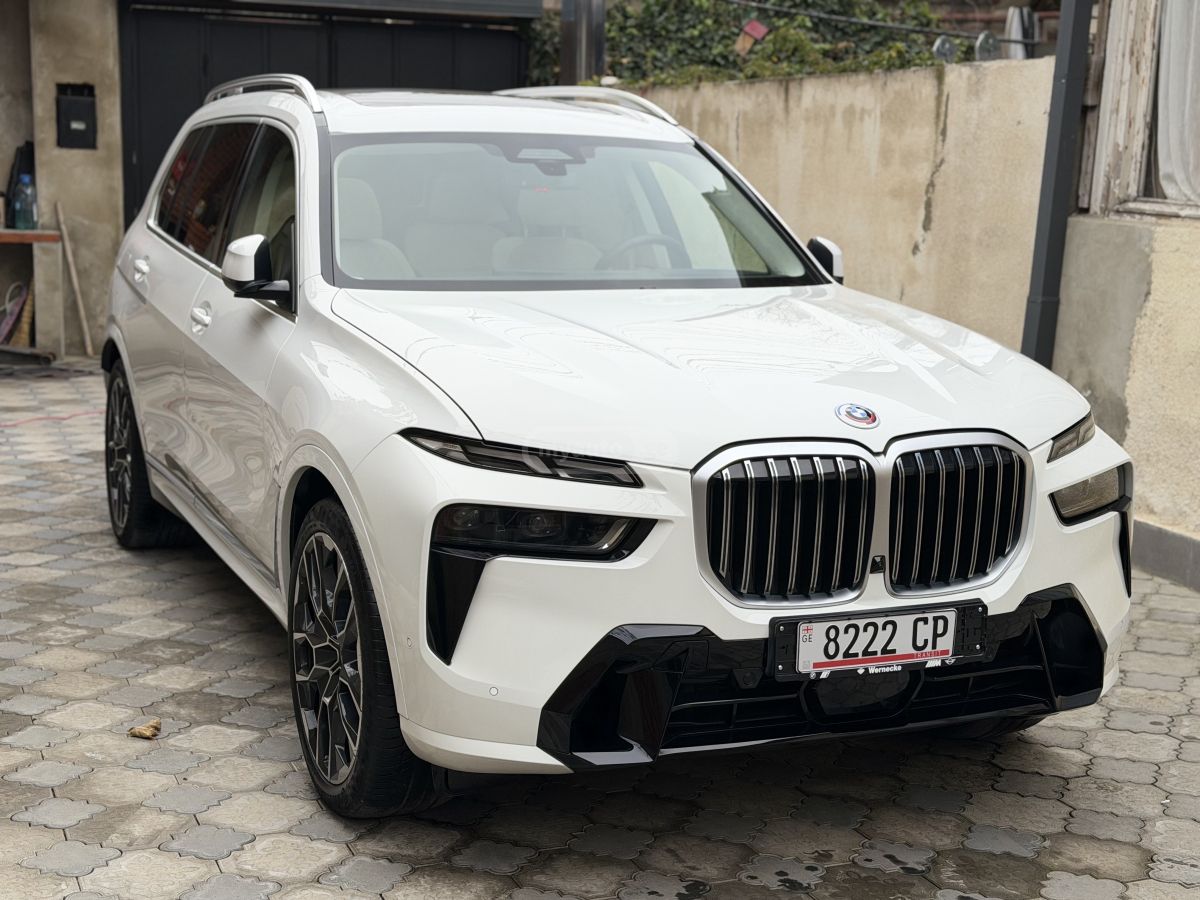BMW X7 2022 — photo 2