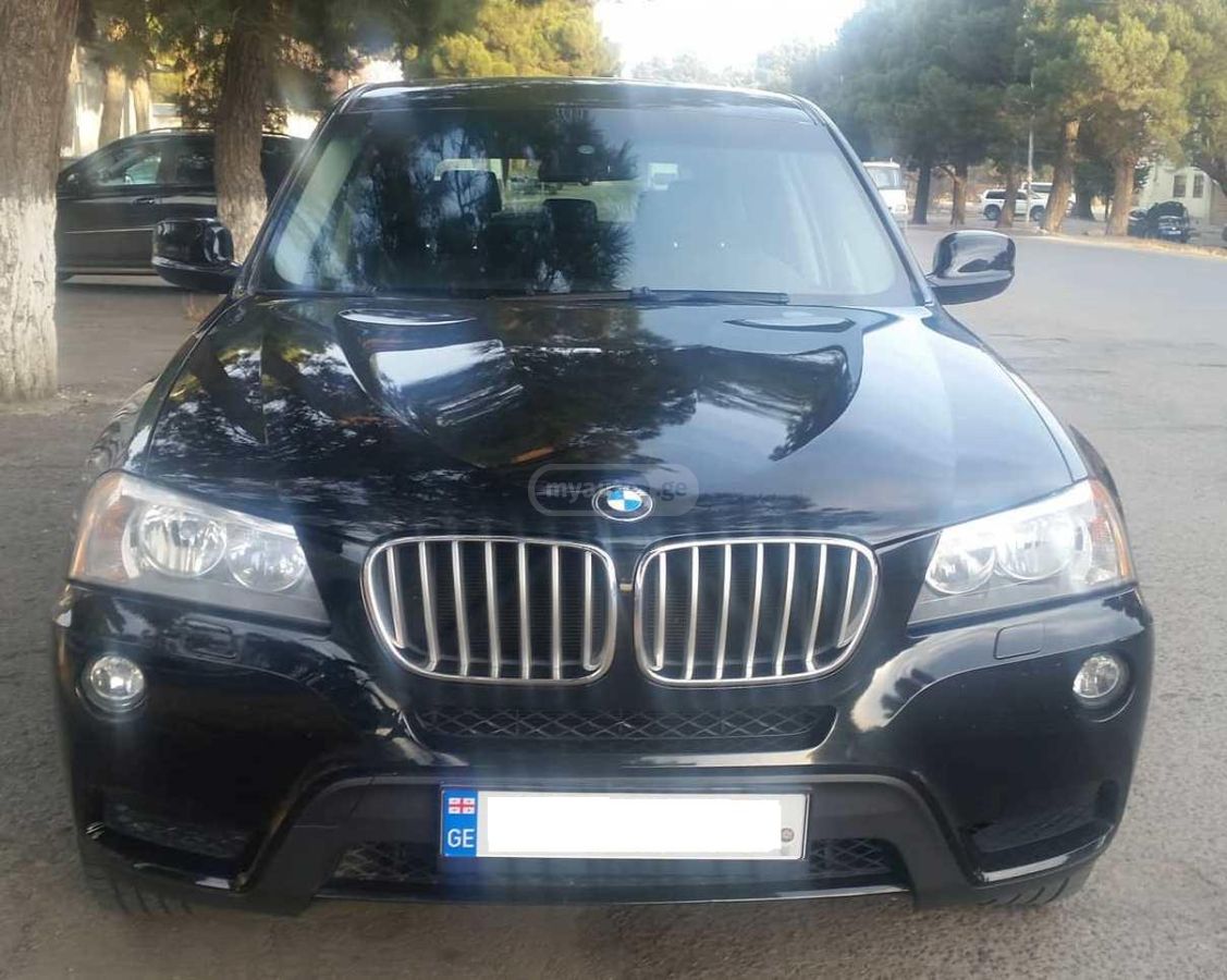 BMW X3 2011 — photo 2